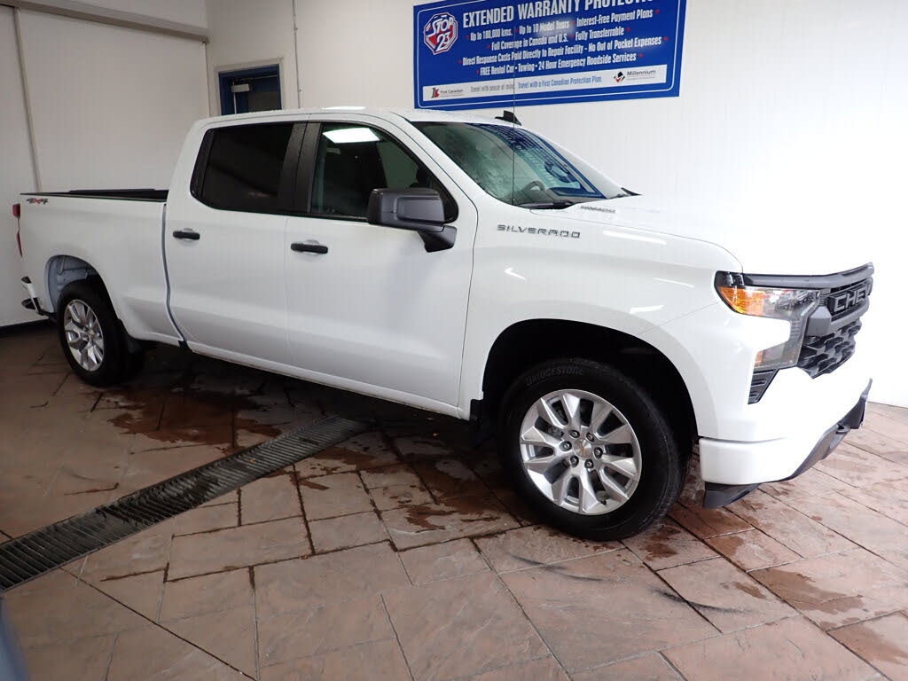 2024 Chevrolet Silverado 1500 Custom Crew Cab 4WD