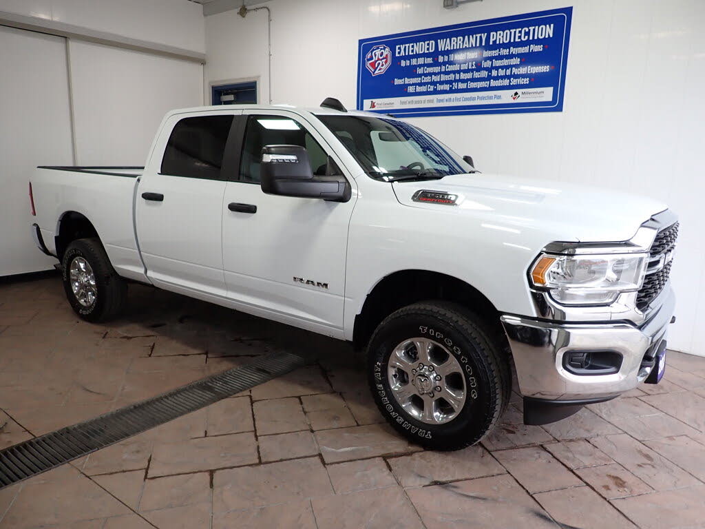 2024 RAM 3500 Big Horn Crew Cab 4WD