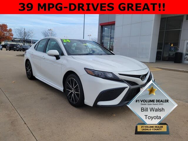 2024 Toyota Camry SE FWD