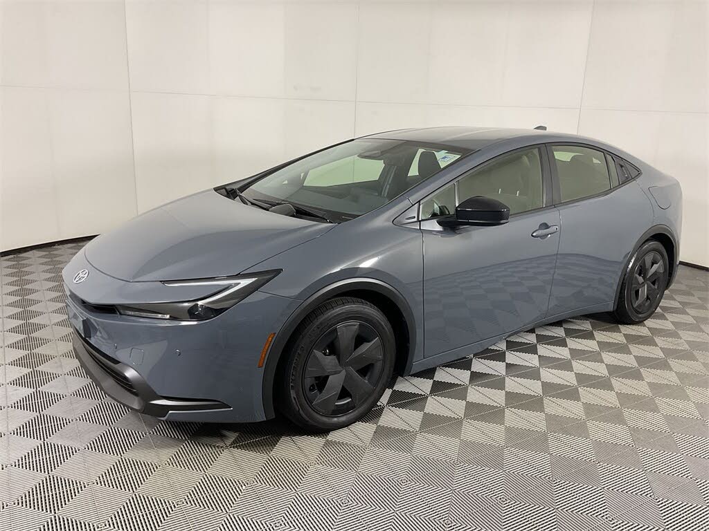 2024 Toyota Prius LE FWD