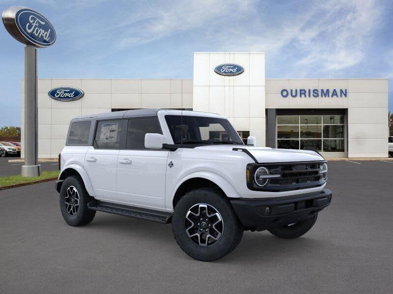 2025 Ford Bronco Outer Banks 4-Door 4WD