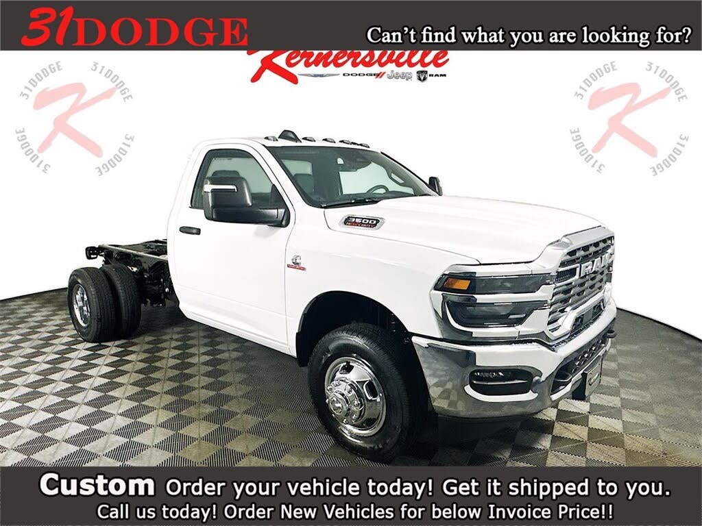 2026 RAM 3500 Chassis Tradesman Regular Cab DRW 4WD