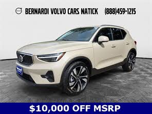 Volvo XC40 B5 Plus Bright Theme AWD