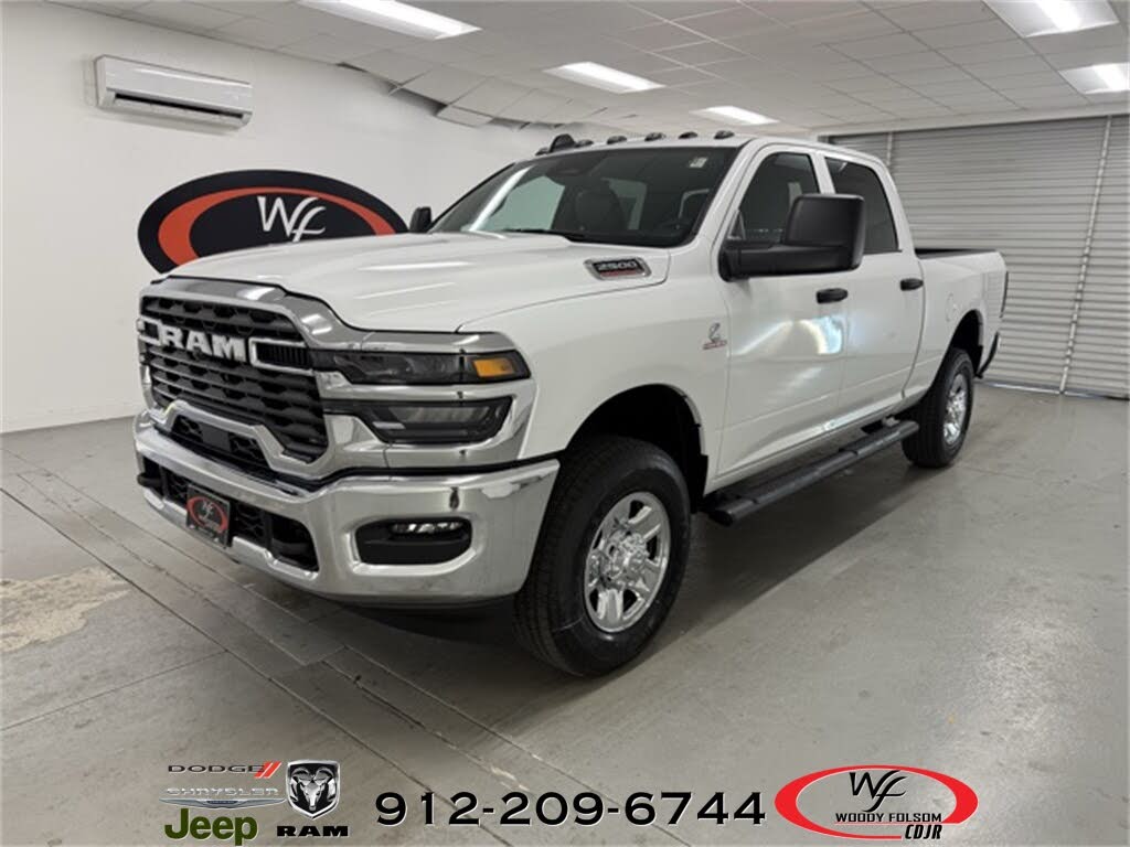 2026 RAM 2500 Tradesman Crew Cab 4WD
