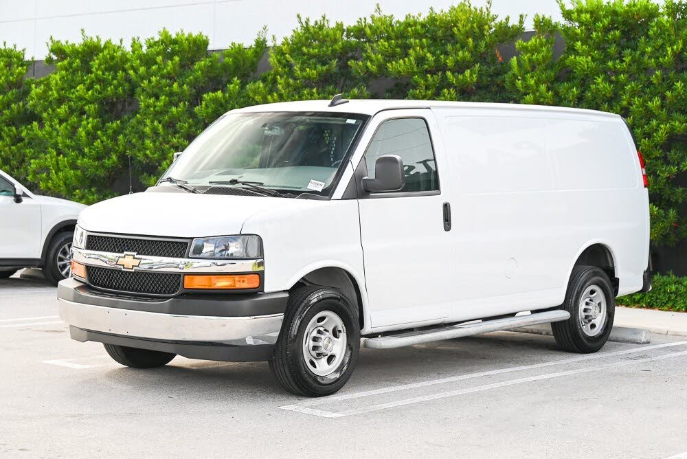 2024 Chevrolet Express Cargo 2500 RWD