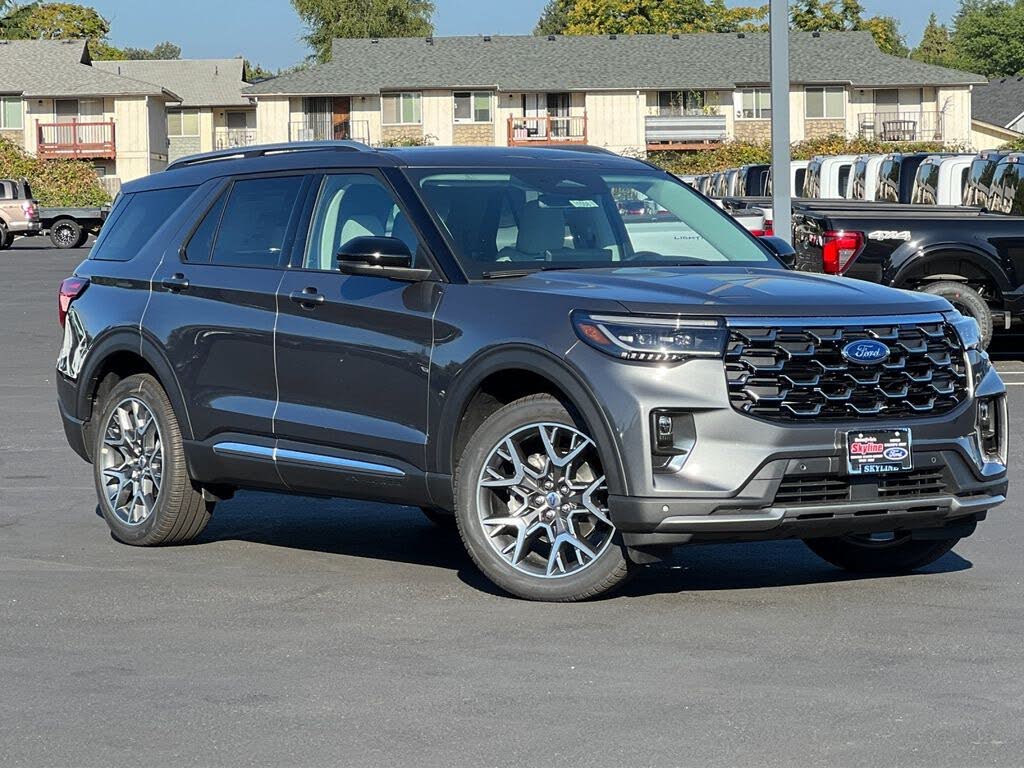2025 Ford Explorer Platinum AWD