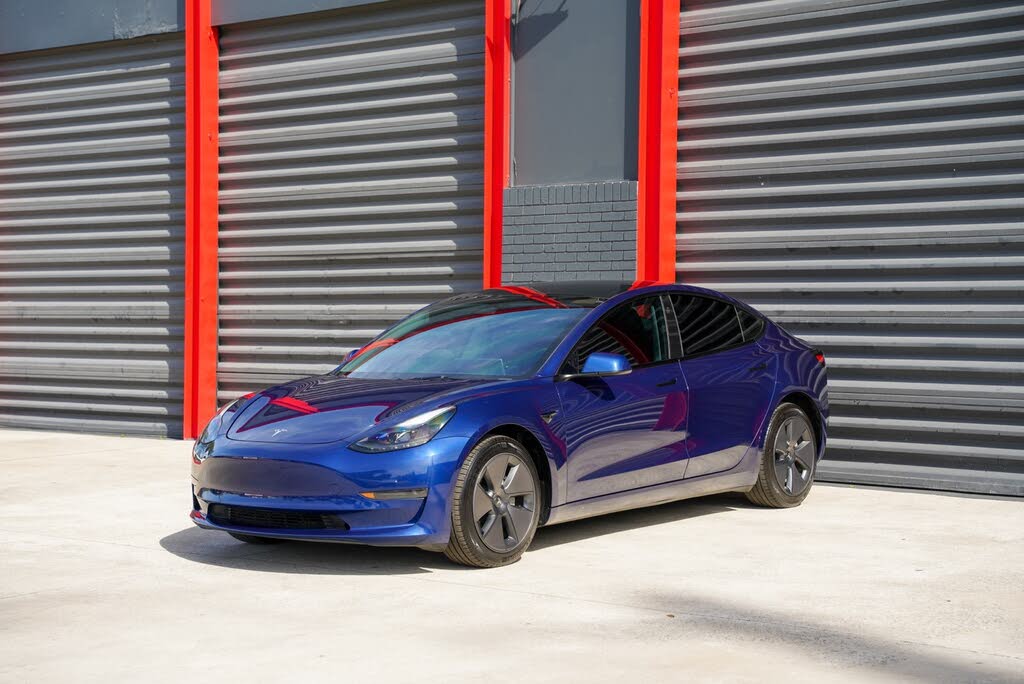 2023 Tesla Model 3 RWD