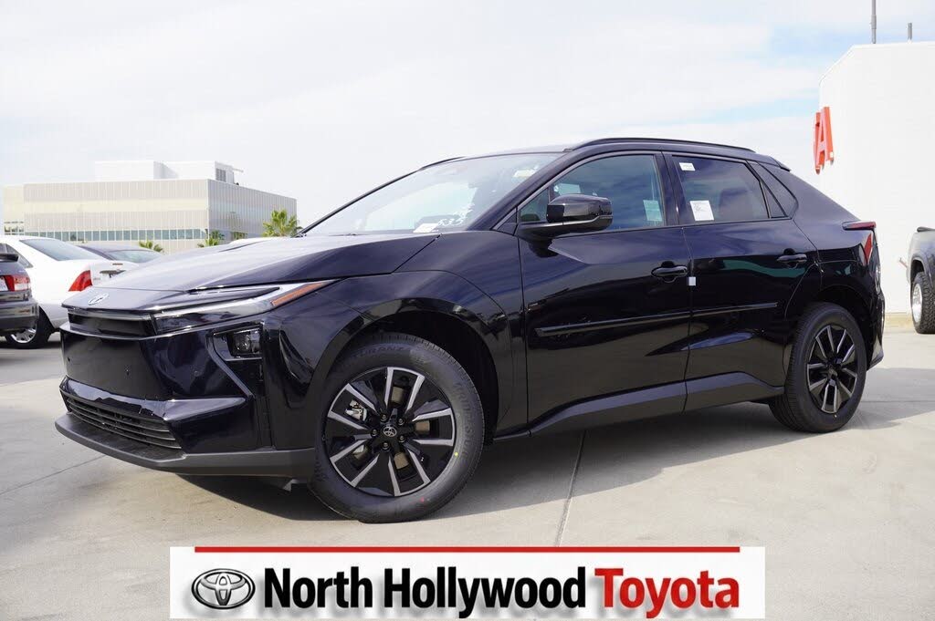 2026 Toyota bZ XLE Plus FWD