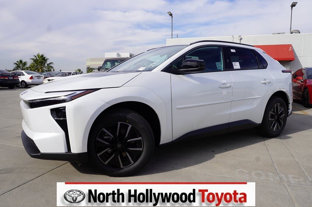 2026 Toyota bZ XLE Plus FWD