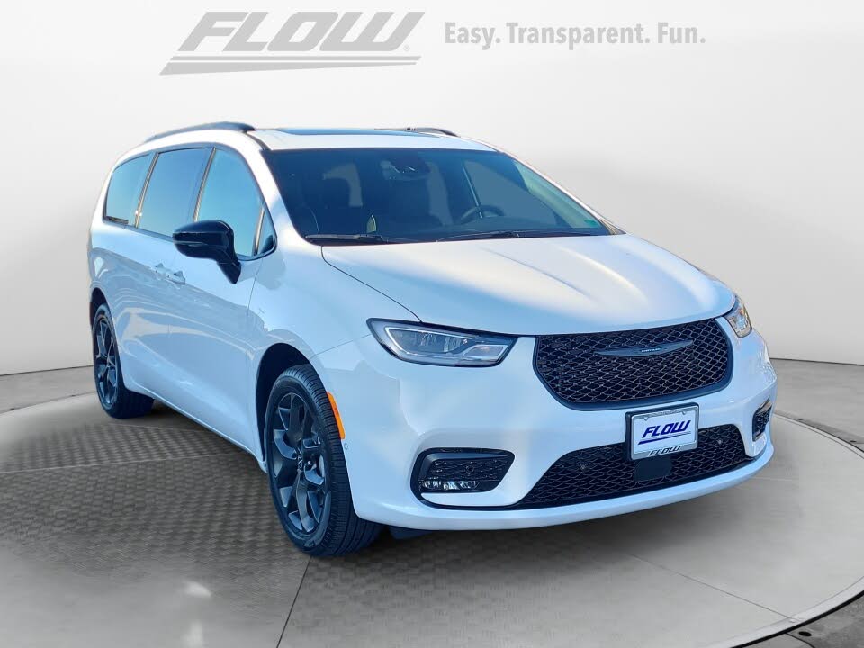 2026 Chrysler Pacifica Limited AWD