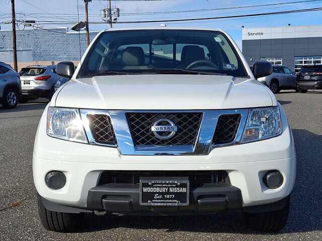 2018 Nissan Frontier SV V6 Crew Cab 4WD
