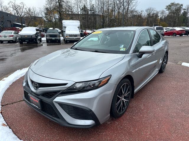2022 Toyota Camry SE AWD