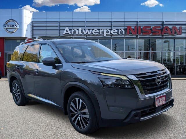 2025 Nissan Pathfinder Platinum 4WD
