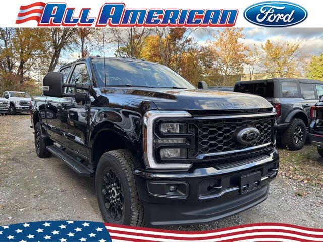 2026 Ford F-250 Super Duty XLT Crew Cab 4WD