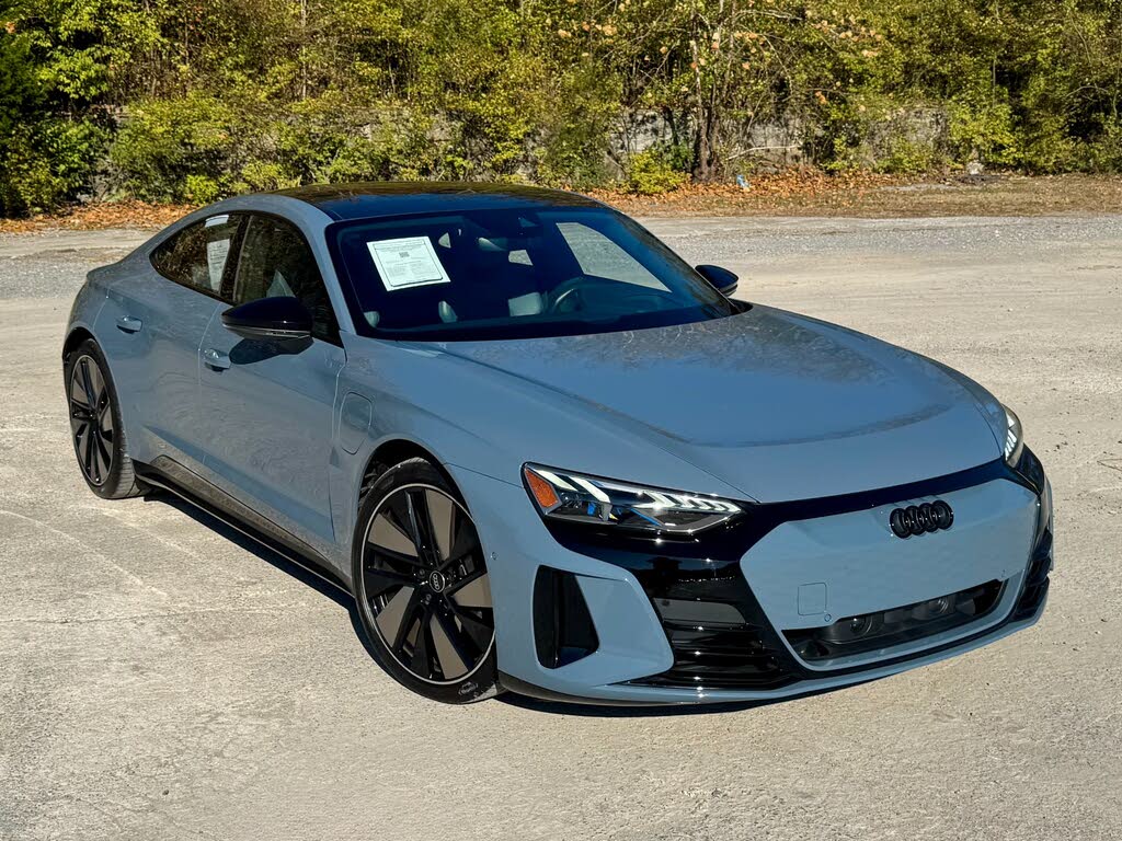 2024 Audi e-tron GT quattro Prestige AWD