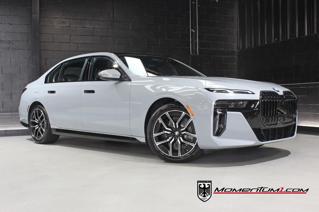 2024 BMW 7 Series 740i RWD