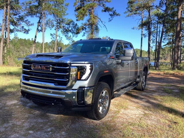 2025 GMC Sierra 2500HD SLT Crew Cab 4WD