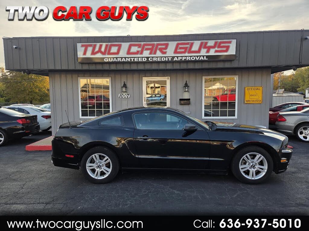 2014 Ford Mustang V6 Coupe RWD