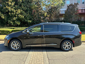 Chrysler Pacifica Limited FWD