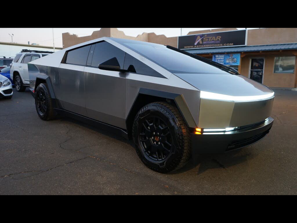 2024 Tesla Cybertruck Crew Cab AWD