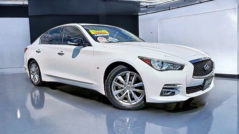 2015 INFINITI Q50 3.7 Premium RWD