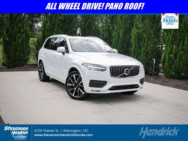 2022 Volvo XC90 T6 Momentum 6-Passenger AWD