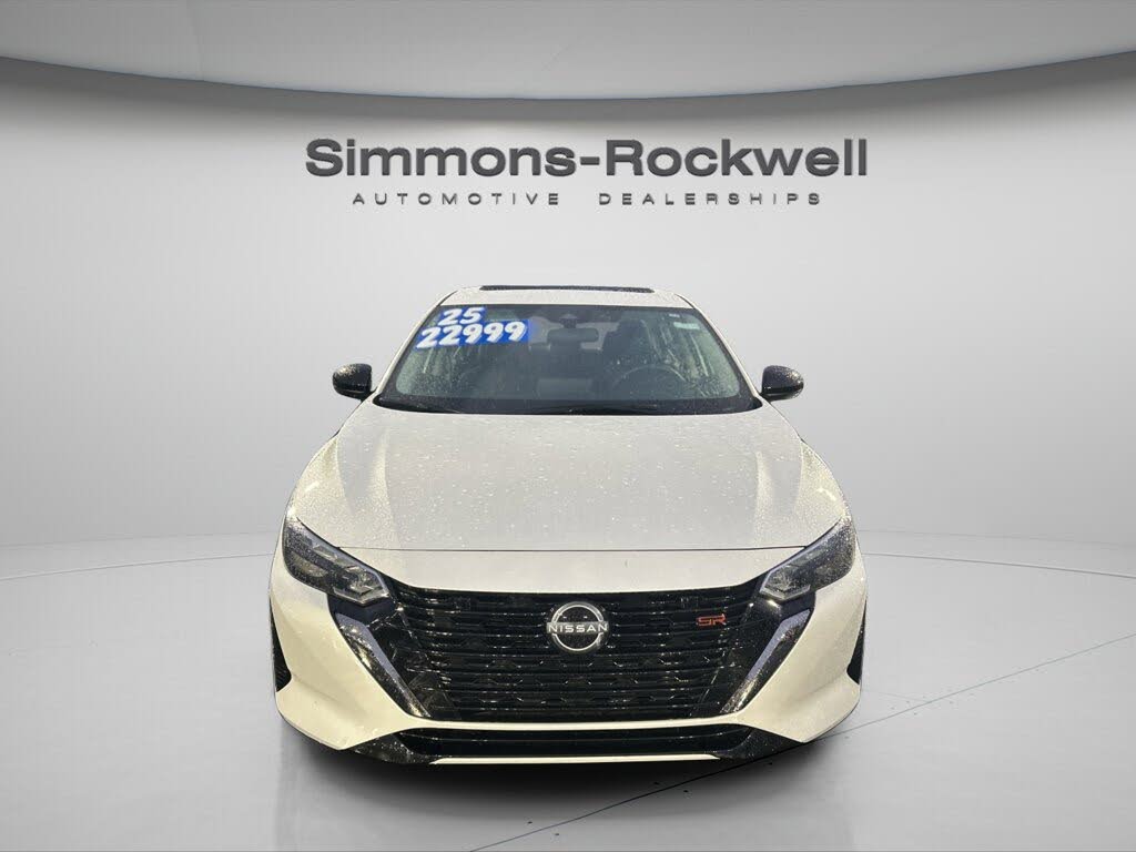 2025 Nissan Sentra SR FWD