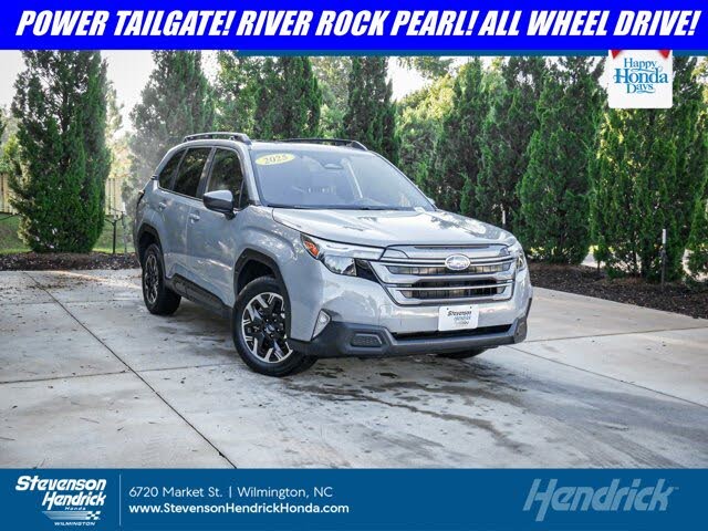 2025 Subaru Forester Premium Crossover AWD