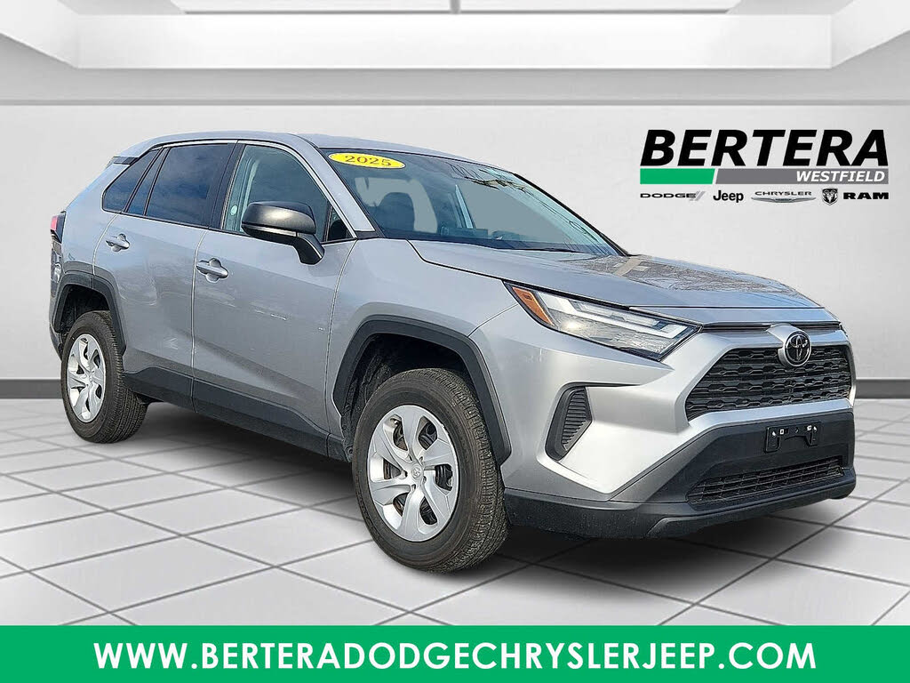 2025 Toyota RAV4 LE AWD