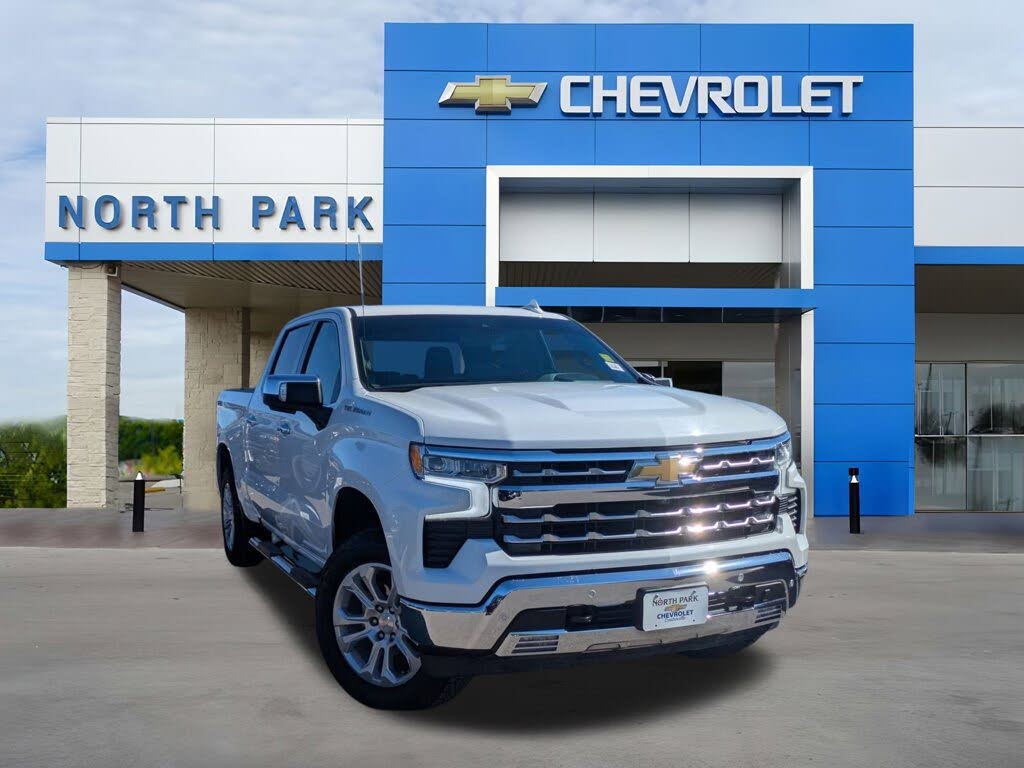 2023 Chevrolet Silverado 1500 LTZ Crew Cab 4WD