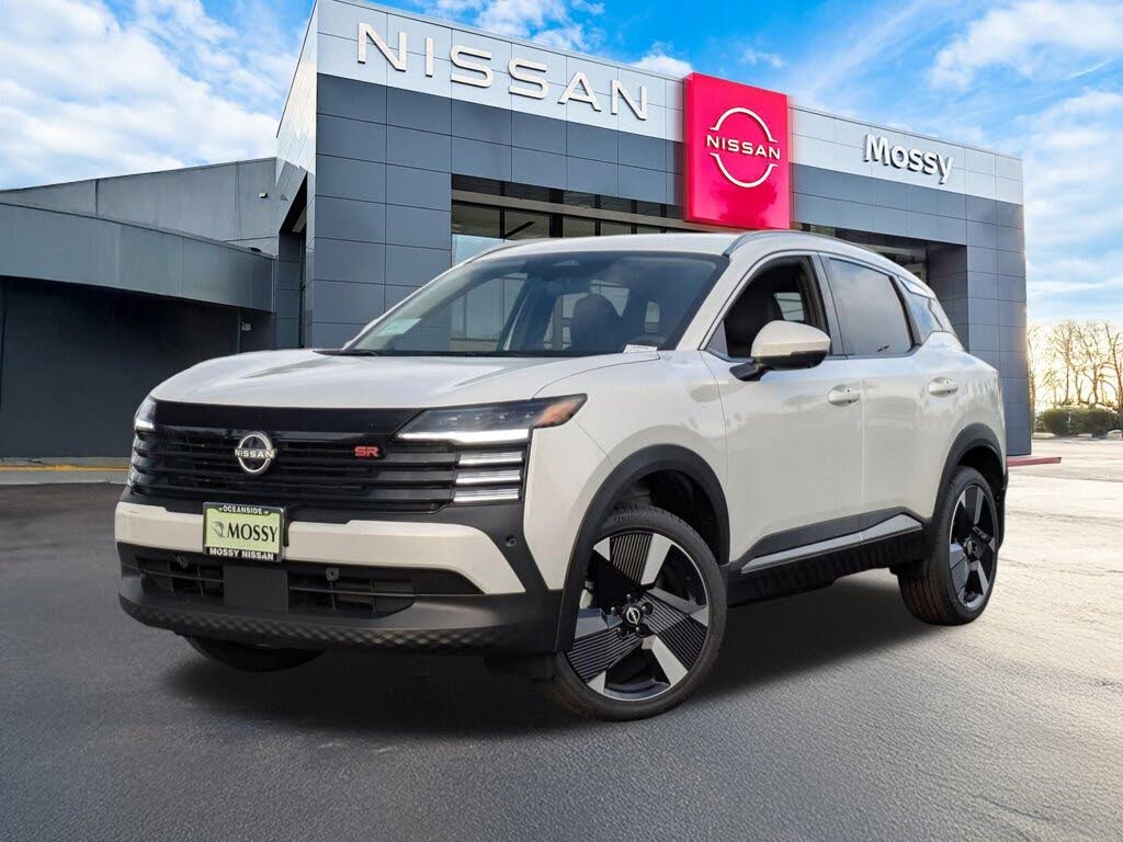 2025 Nissan Kicks SR FWD