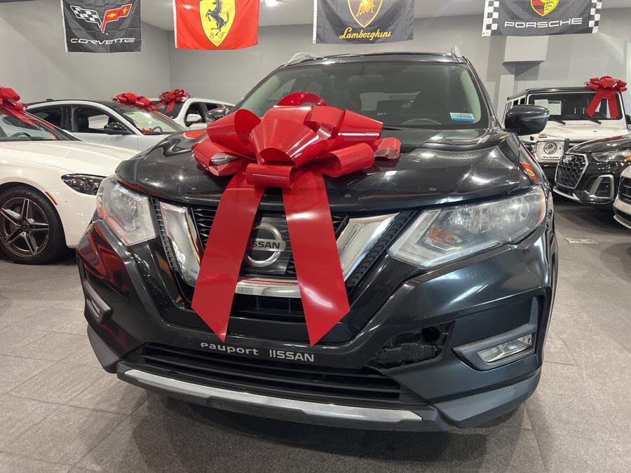 2017 Nissan Rogue SV FWD