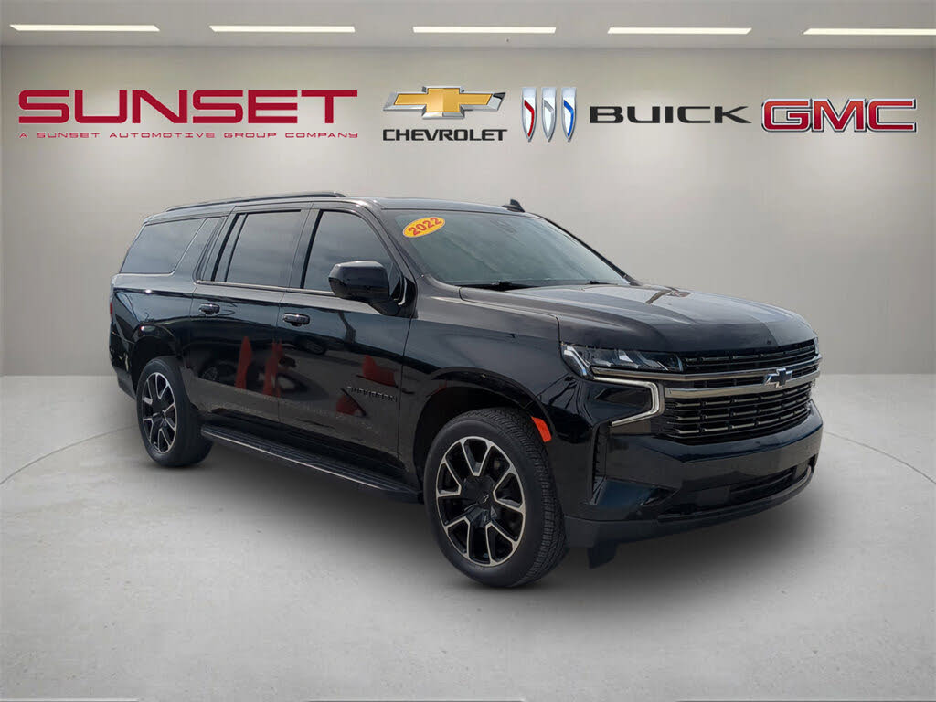 2022 Chevrolet Suburban RST RWD