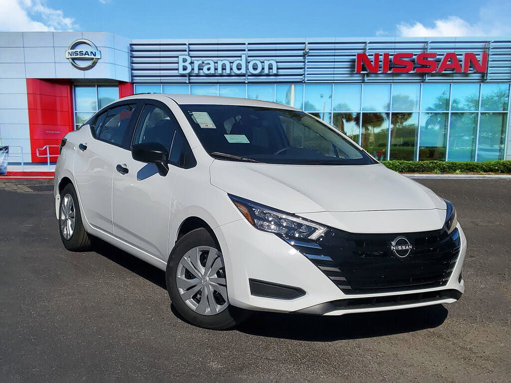 2025 Nissan Versa S FWD
