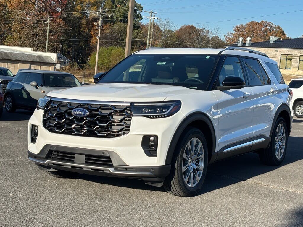 2026 Ford Explorer Platinum RWD