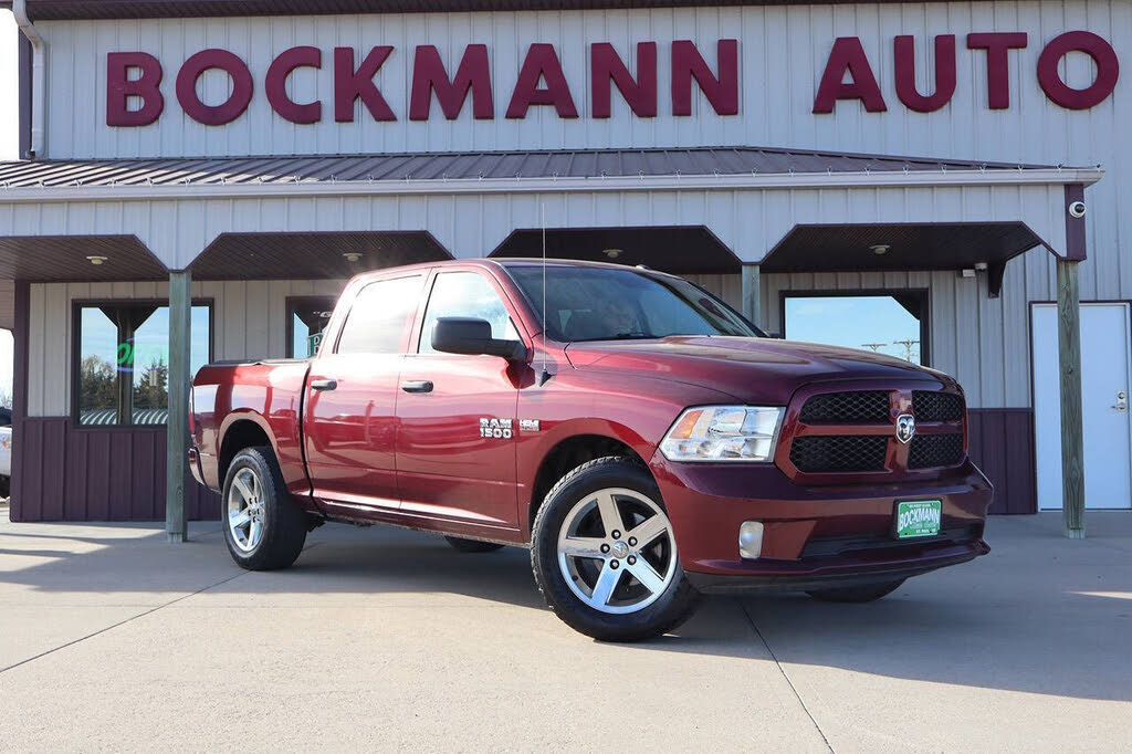 2017 RAM 1500 Express Crew Cab 4WD