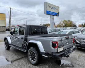 Jeep Gladiator Overland Crew Cab 4WD