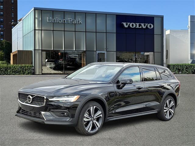 2026 Volvo V60 Cross Country B5 Plus AWD