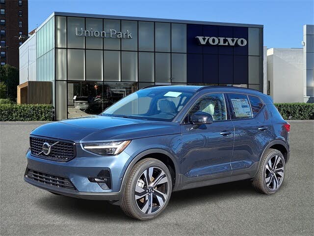 2026 Volvo XC40 B5 Ultra AWD