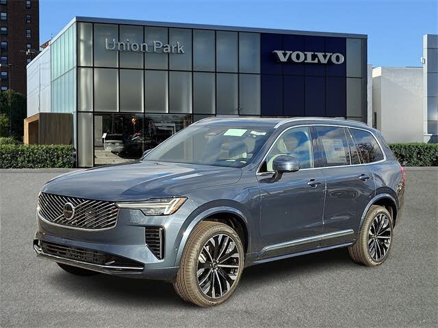 2026 Volvo XC90 B6 Plus 6-Passenger AWD