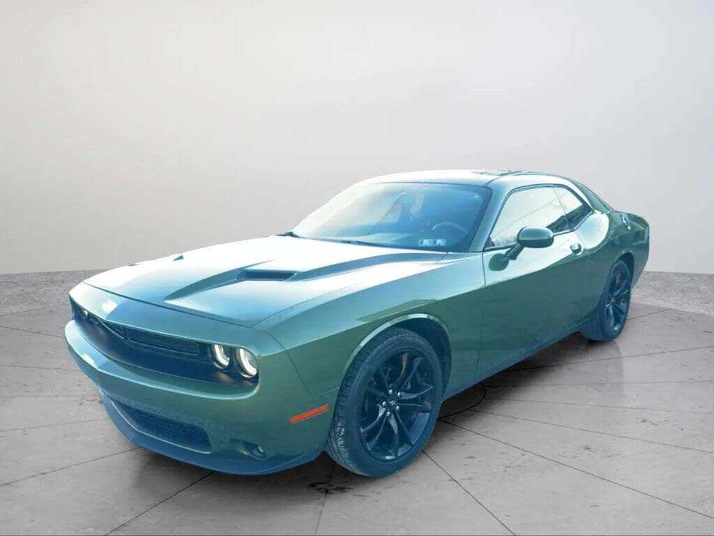 2018 Dodge Challenger SXT RWD