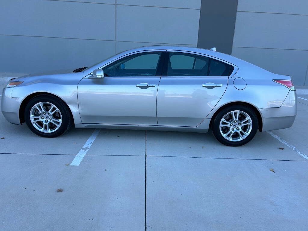 2010 Acura TL FWD with Technology Package