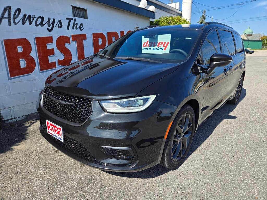 2023 Chrysler Pacifica Touring L FWD