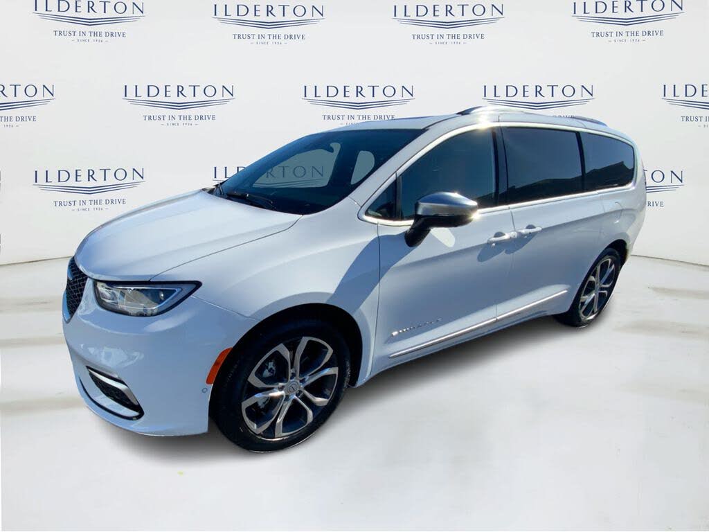 2026 Chrysler Pacifica Pinnacle FWD