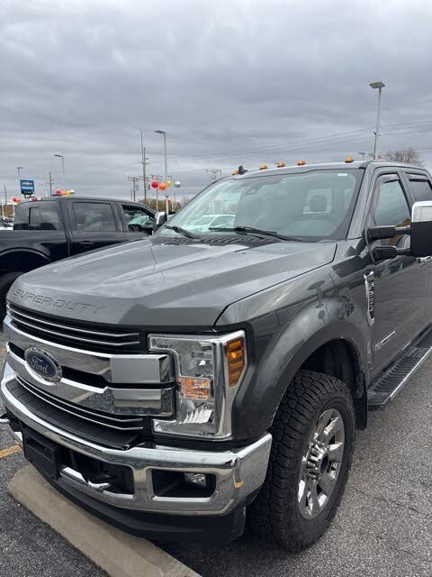 2019 Ford F-250 Super Duty Lariat Crew Cab 4WD
