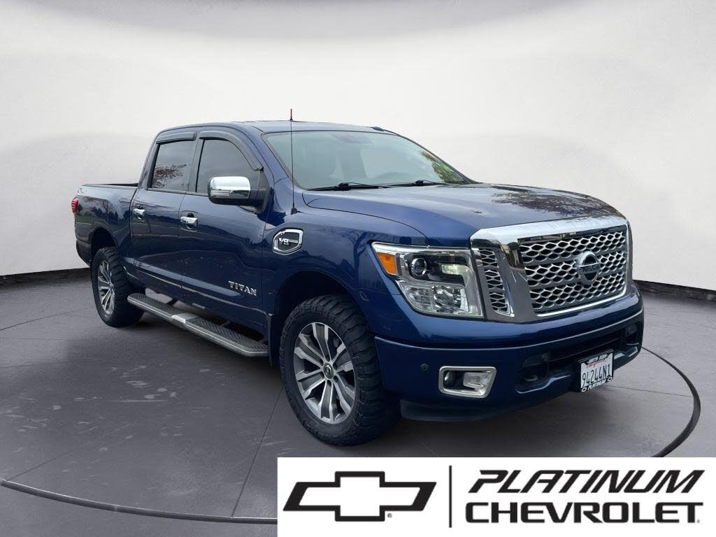 2017 Nissan Titan SL Crew Cab 4WD