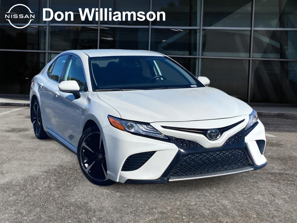 2020 Toyota Camry XSE FWD