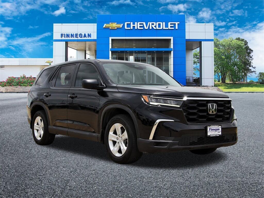 2023 Honda Pilot LX FWD