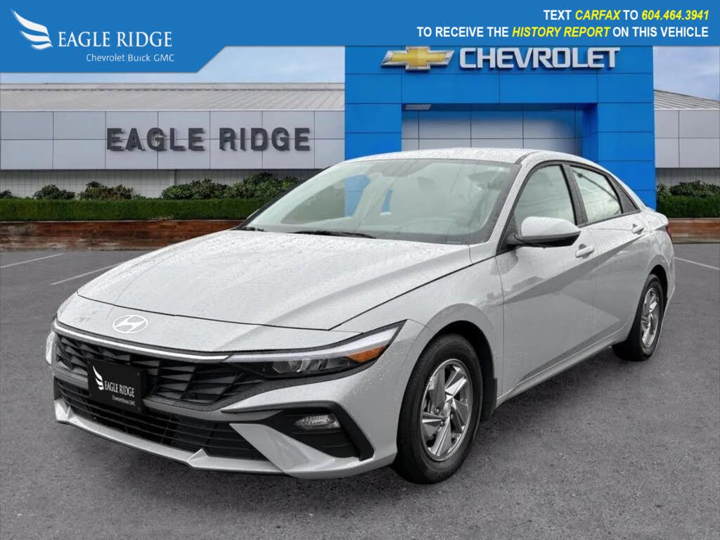 Hyundai Elantra Essential FWD 2025