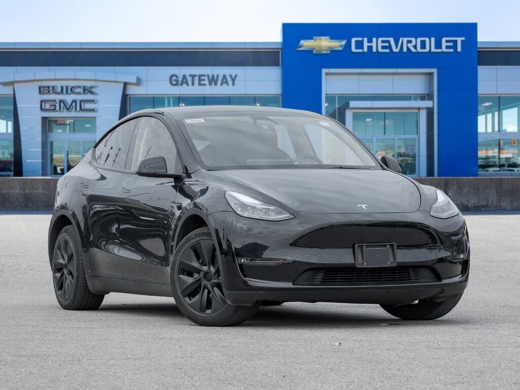 Tesla Model Y Long Range AWD 2025